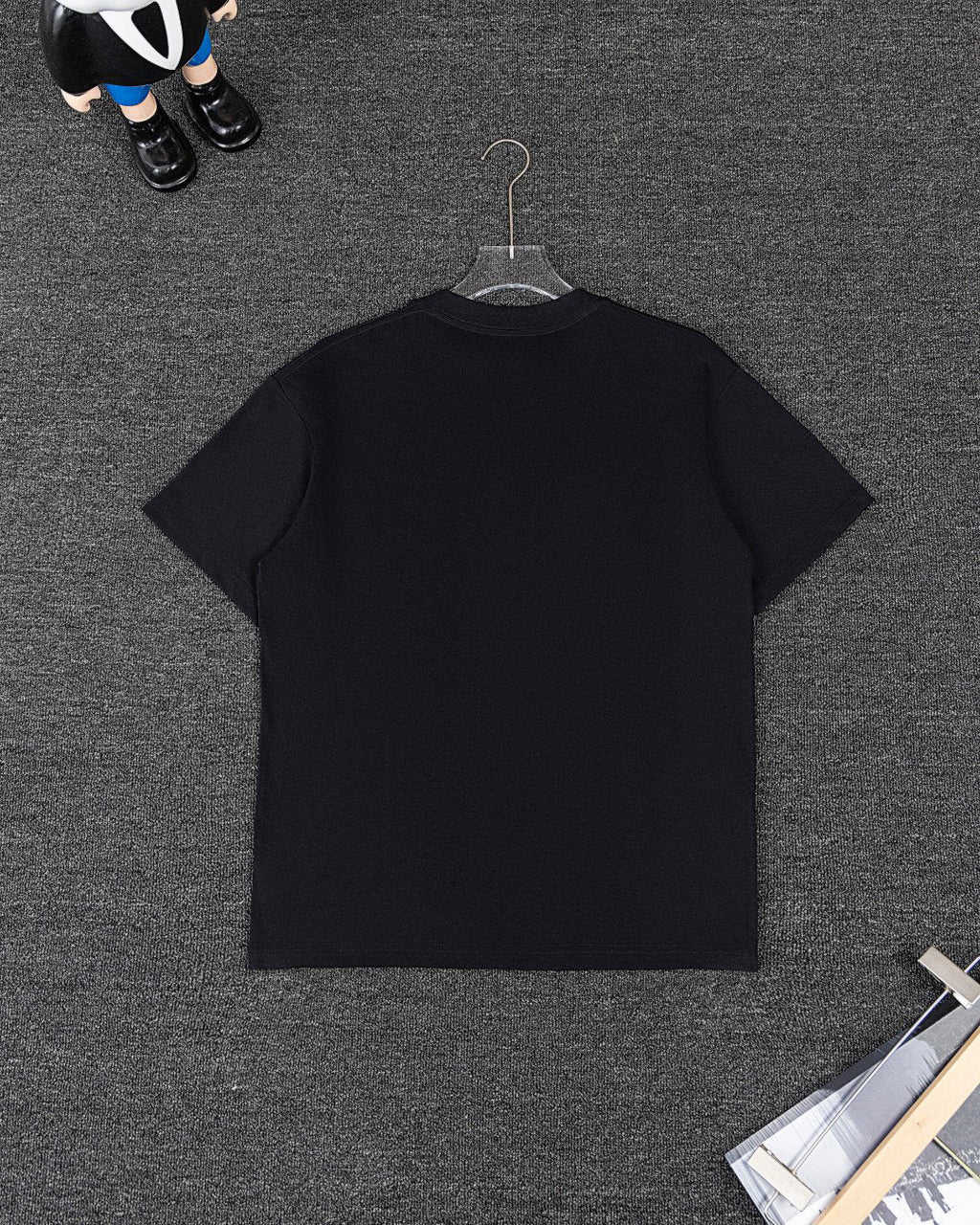 Amiri Short‑Sleeve T‑Shirt & Drawstring Shorts Two‑Piece Outfit Set