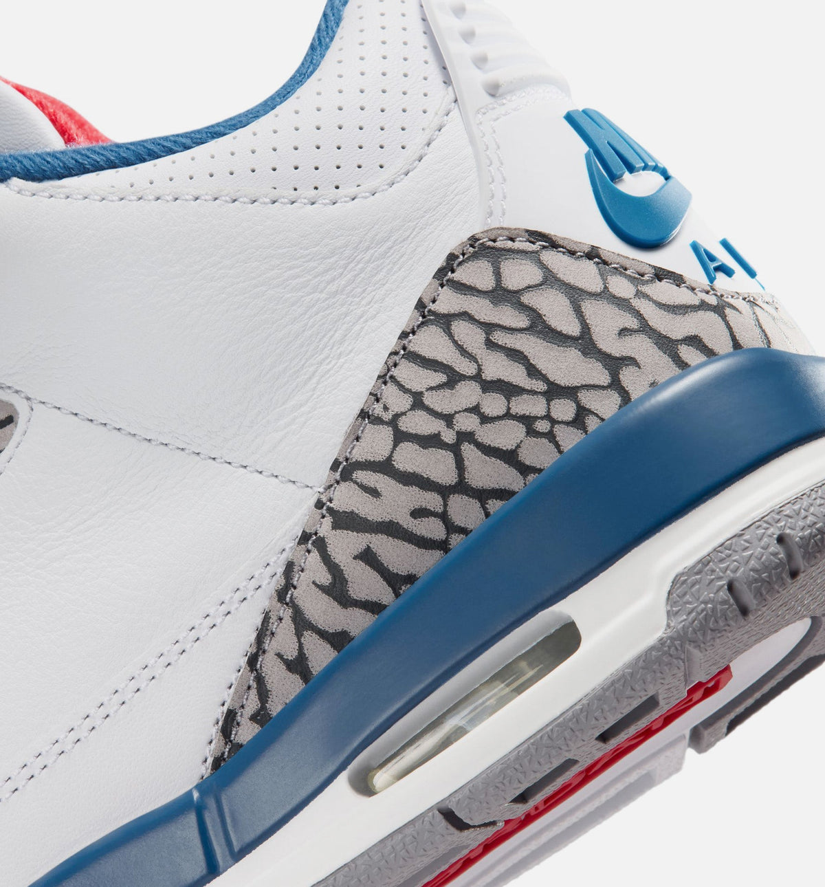 Air Jordan 3 Retro OG True Blue Youth Sneakers - White/Fire Red/True Blue