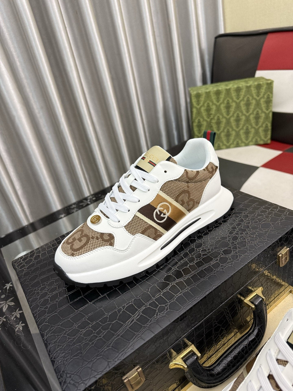 Gucci Patterned Low-Top Sneakers